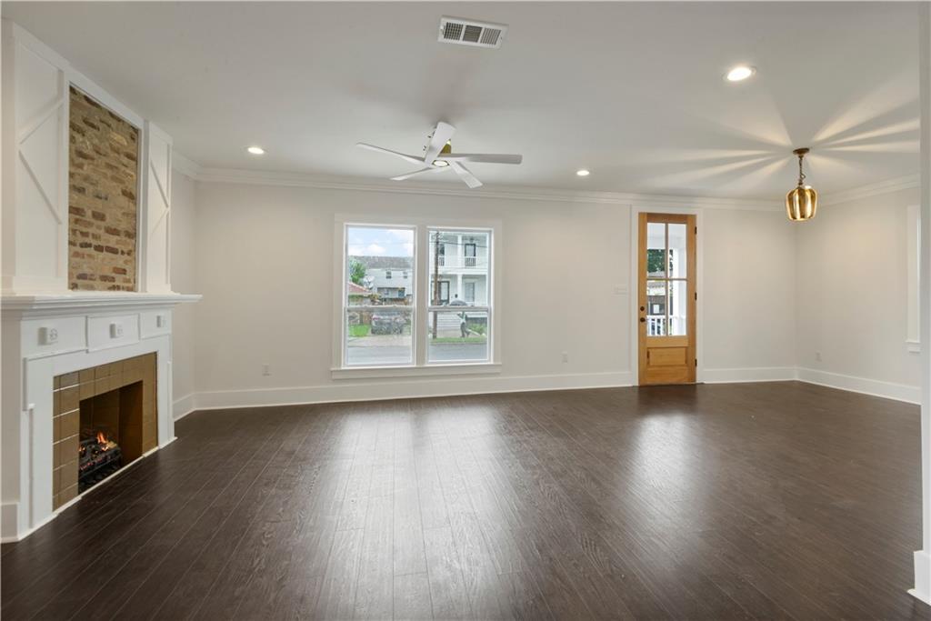 Residential/Sale/House/Home